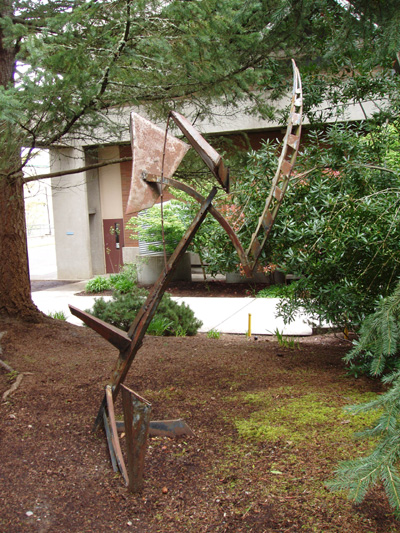 Metal sculpture - full view 
