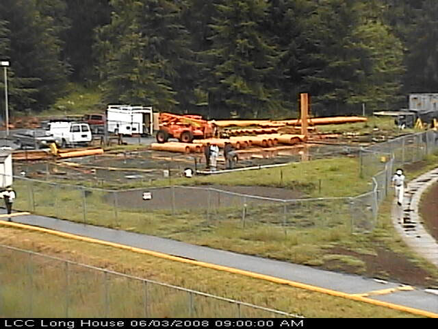 Longhouse first log during construction