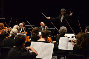 Hisao Watanabe conducts the Lane Chamber Orchestra