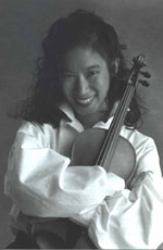 photo of Violin and Viola Instructor Yvonne Hsueh