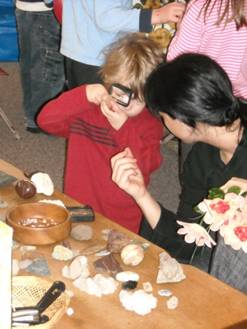 Indoor play with natural elements in childcare